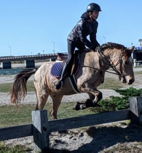 Starbuck Emma jump beach